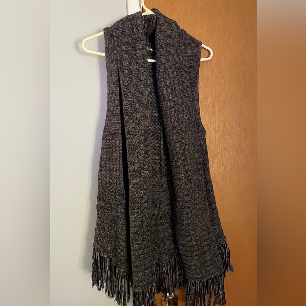 Sanctuary, Size Small Long Fringe sweater.